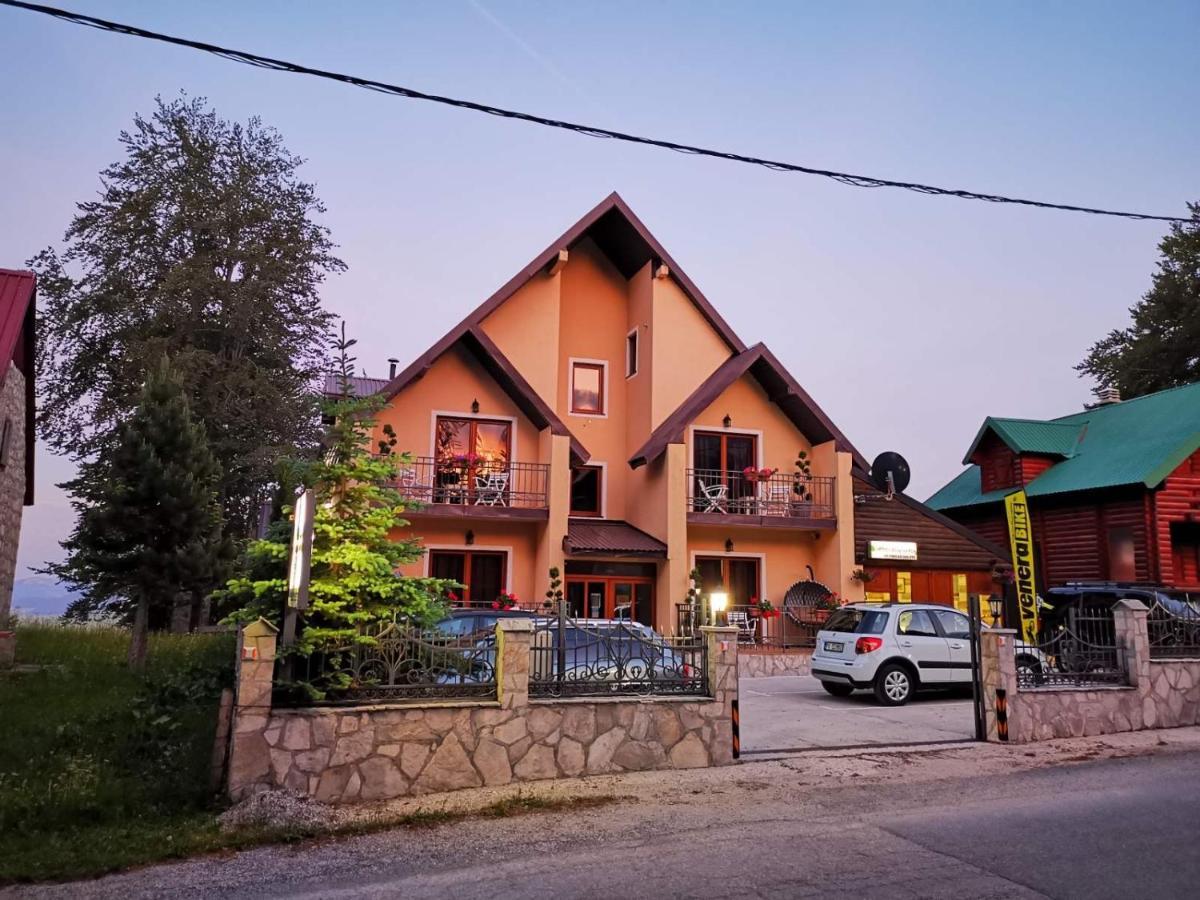 Gorska Vila Apartments Žabljak Exteriör bild